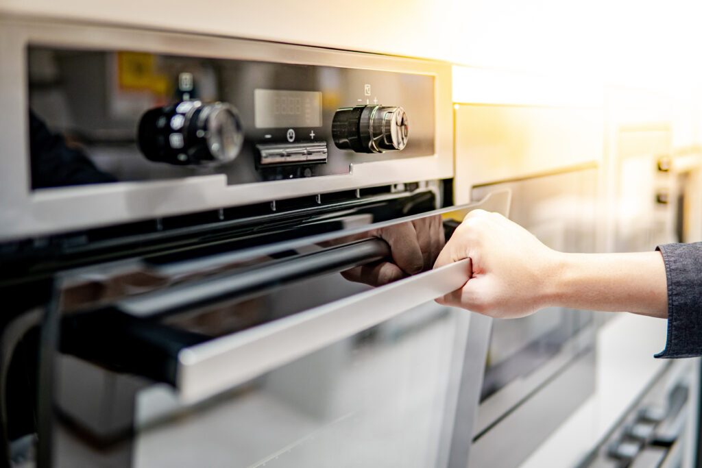 Exemplo de forno que transfere calor do tipo sensível para nossa mão